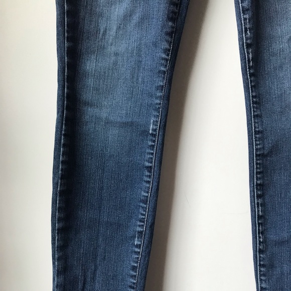 PAIGE Mid-Rise Verdugo Ankle Nellie Dest. Jeans - Picture 5 of 7